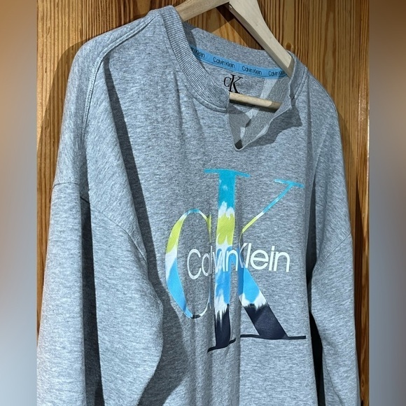 VTG Calvin Klein sz. Large Cropped Drop Shoulder Sweatshirt Blue Tie Dye - Picture 4 of 13